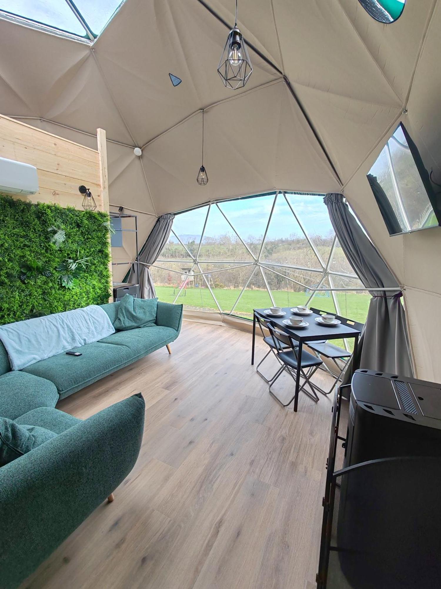Little River Glamping 밸리머니 외부 사진
